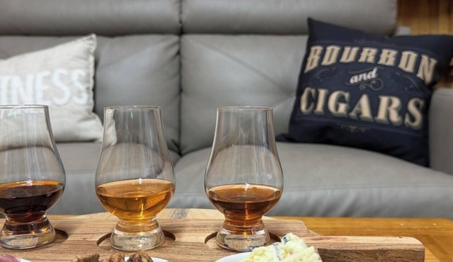 Chateau Bourbon – Luxury Whiskey Lounge Retreat