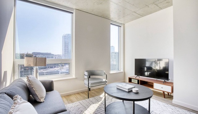 Classic South Lake Union 1BR w/W/D & Roof, nr Lake Union, by Blueground