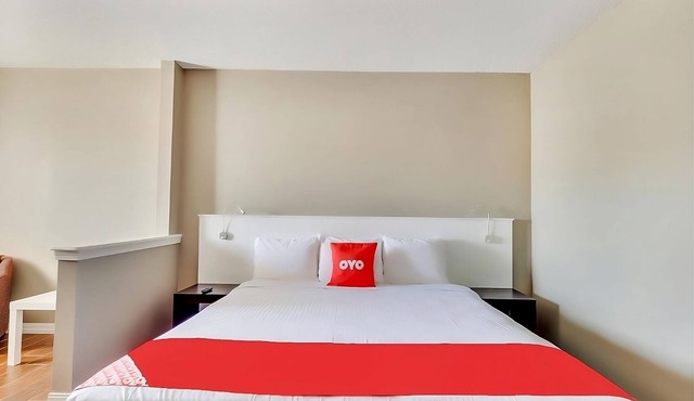 Close to National Route 66 Museum! Budget-Friendly, FREE Parking!