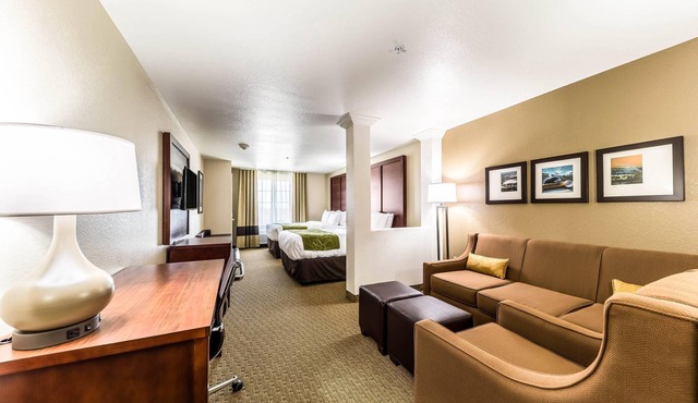 Comfort Suites Grand Prairie - Arlington North