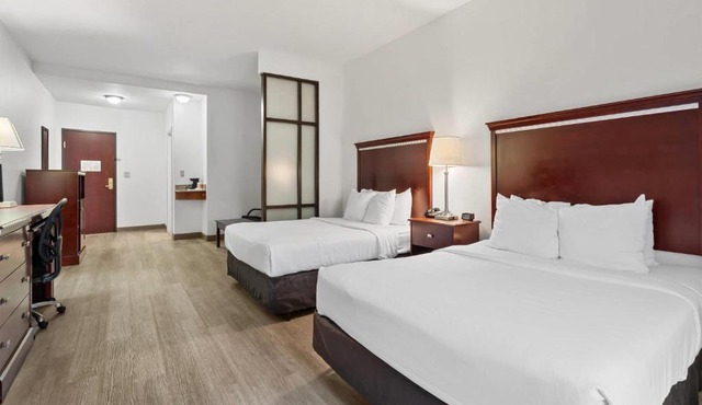 Comfort Suites Lake Worth