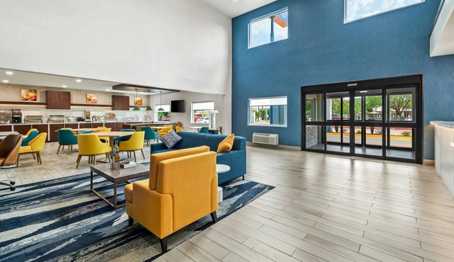 Comfort Suites Longview North