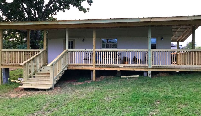 Comfortable Cabin Rental on a Winery for a Romantic Getaway in Oklahoma
