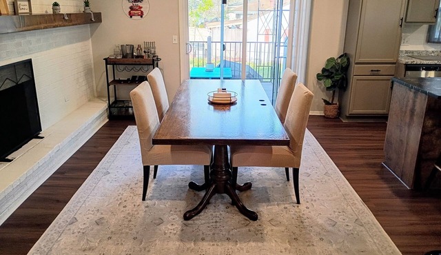 Comfortable KC Escape Near Restaurants & Entertainment”