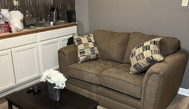 Comfortable Safe Stay guest house