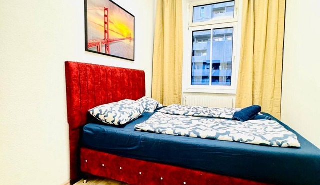Comfortable Shared Room | FAC Platz Nearby in Vienna