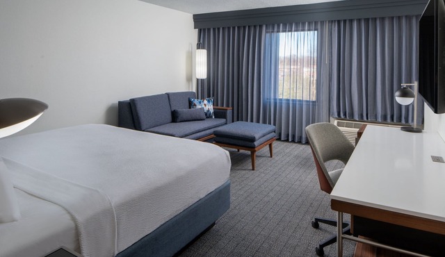 Courtyard by Marriott Decatur