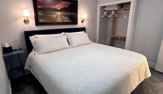 Cozy 1-bedroom apartment in Sanger