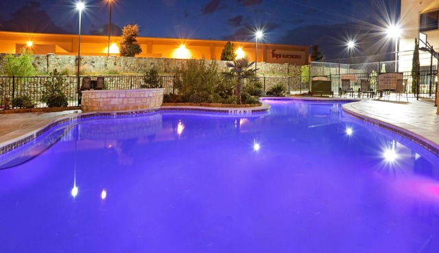 Cozy 2BR Suite w/Workspace, Kitchen | Pool Access