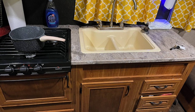 Cozy campground in serene Mitchell with WiFi, AC