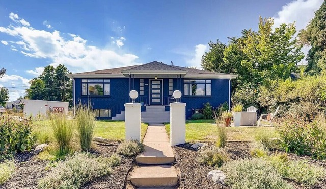 Cozy central home in Chaffee Park near Highlands