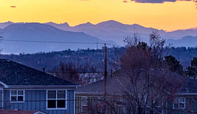 Cozy Denver Stay | Grill + Patio | Sloan’s Lake| Firepit