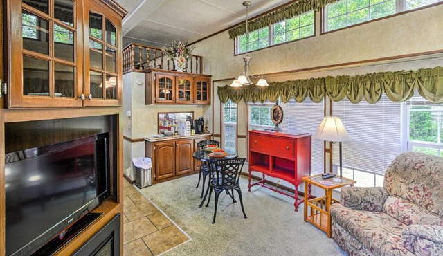 Cozy Gig Harbor Cottage ~ 2 Mi to Case Inlet!