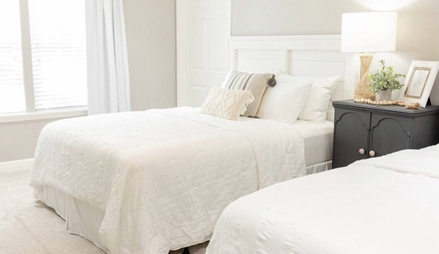 Cozy Home in Montgomery Near Wedding Venues
