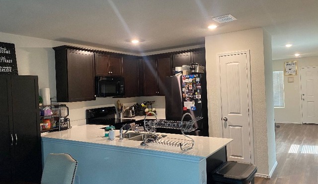 Cozy Private Bedrooms in Fort Worth – Perfect for Short & Long-Term Stays!