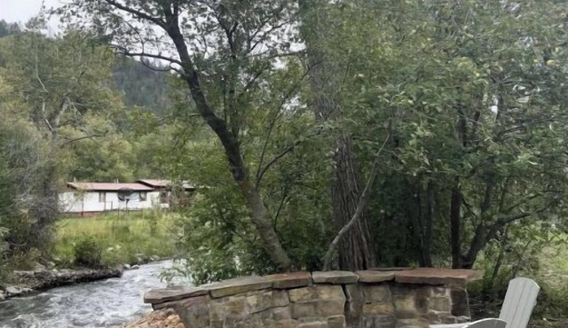 Cozy River Cottage - Steps from the Pecos River @ Field Trip NM