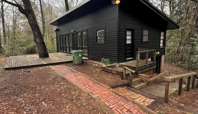 Creekside Cabin - 5 Mins From LA TECH & Sports Complex