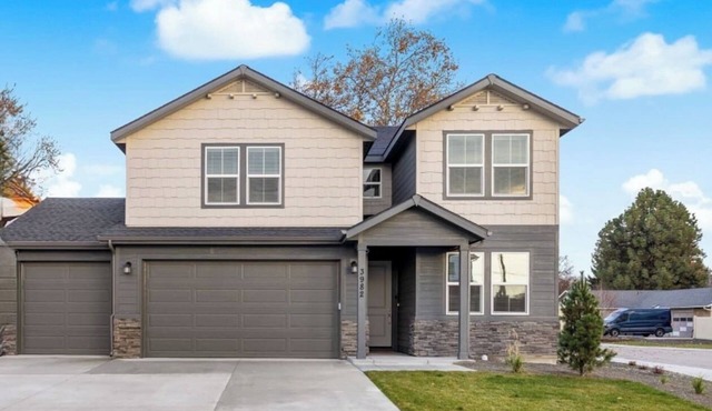 Creswell Lane! Where luxury meets entertainment!
