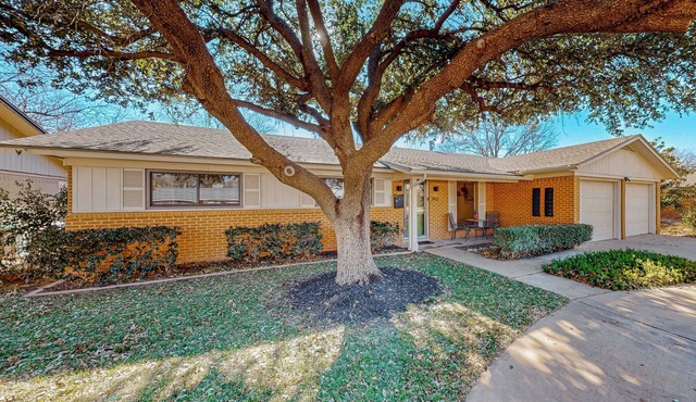 Dog-Friendly Lubbock Home w/Backyard