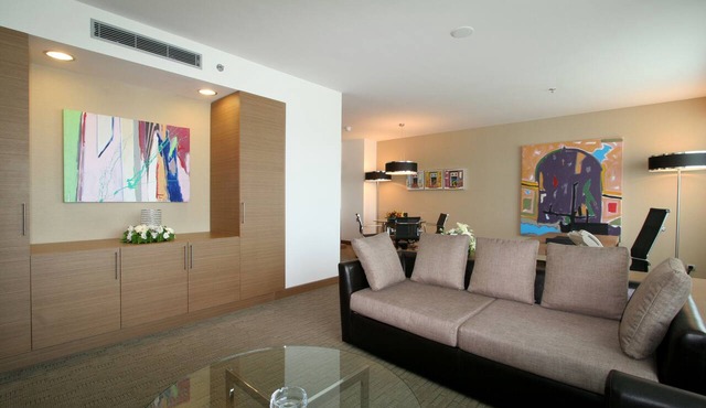 DoubleTree by Hilton Ankara Ankamall in Ankara