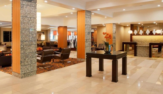 DoubleTree by Hilton Hotel St. Louis - Chesterfield