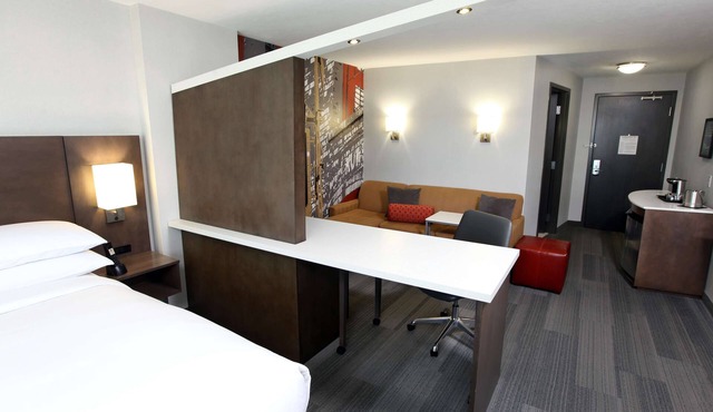 DoubleTree by Hilton West Fargo Sanford Medical Center Area