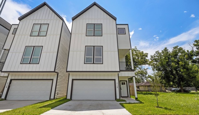 Downtown Delight: Your Home Away from Home