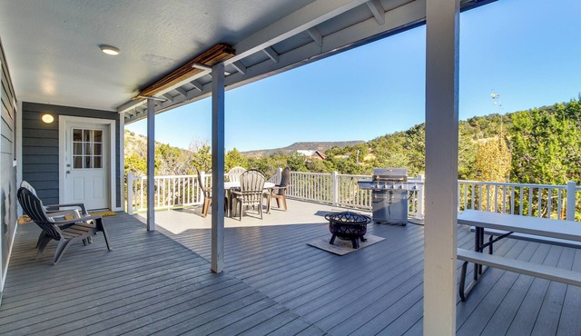 Eagar Vacation Rental Home w/Spacious Deck!
