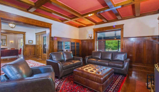 Elegant 1909 B&B on the National Register | Minutes from Memorial Stadium