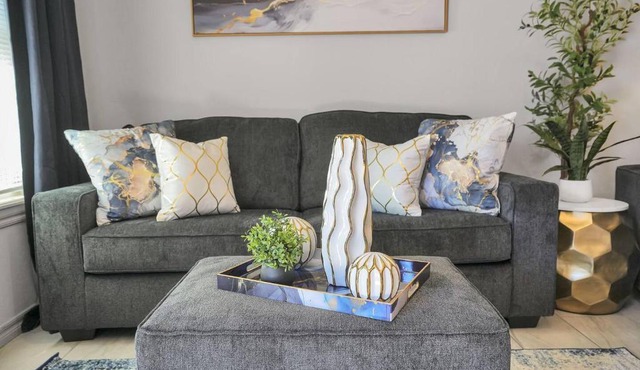 Elgin Oasis Suite A