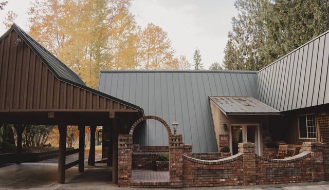 Enchanting Forest Estate - Gather, Hot Tub & Sauna