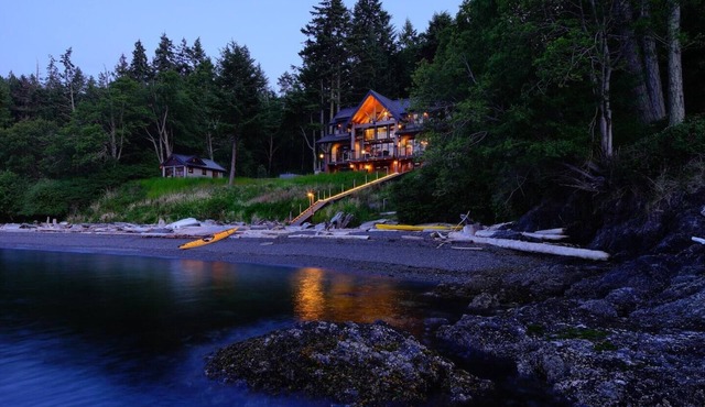 Entire property: Main House, Bunk House & Guest House