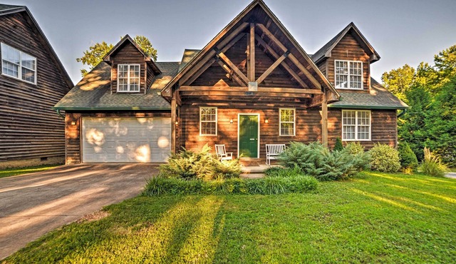 Expansive Cabin with Kentucky Lake Access!
