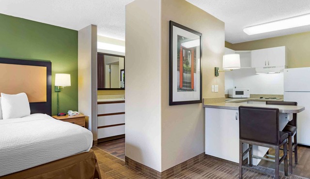 Extended Stay America Suites Houston Galleria Uptown