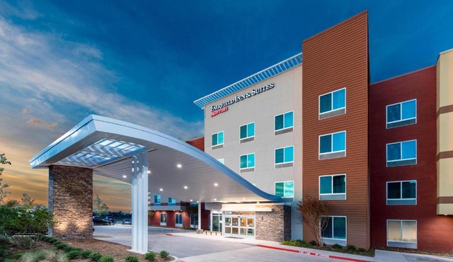 Fairfield Inn & Suites by Marriott Dallas Waxahachie