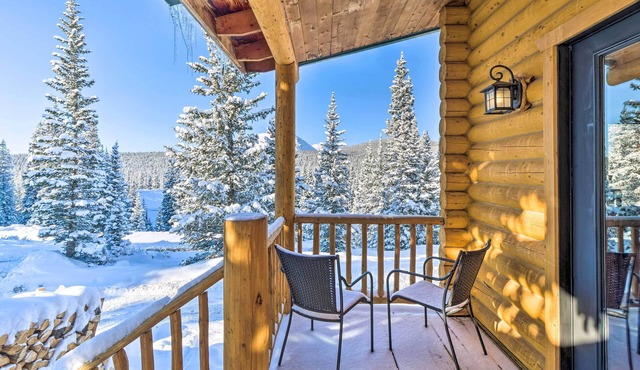 Fairplay Cabin w/Mountain Views ~ 25 Mi to Breck!