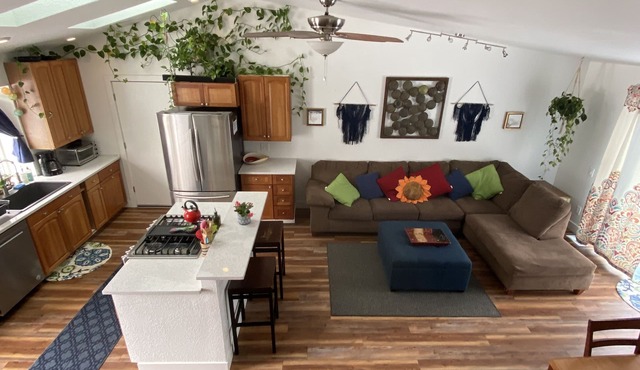 Family Friendly ~1 mile to Downtown ~ Access to Boulder & Denver ~ Trails & Park