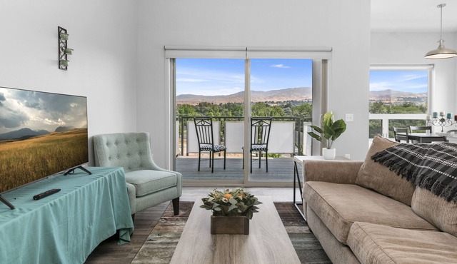 Fantastic 2bed/2bath Penthouse - Downtown Boise location, AMAZING mountain views