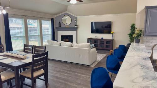 FIFA 2026! Modern 3 bedroom home for stay! StayMansfield