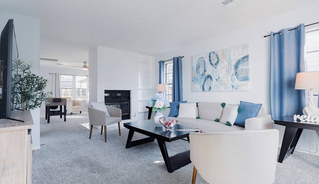 FIFA stay - 10 mins to NRG stadium & MED center - High Speed WiFi - Patio Grill