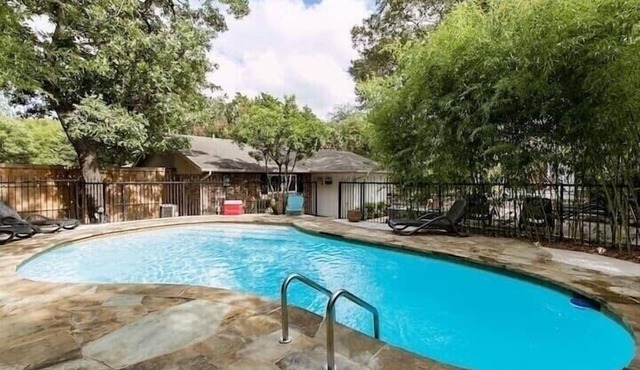 FIFA WORLD CUP DEAL 🔷 Dallas Tropical POOL Paradise! Hot Tub, Fire Pit, Grills!