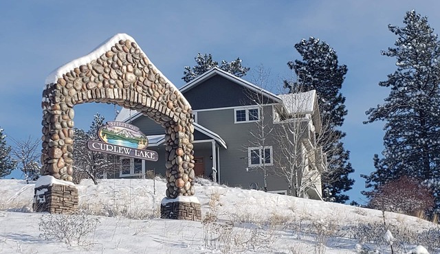 Find a piece of Heaven at the Spirit of Curlew Lake