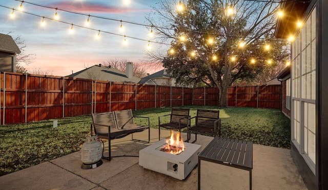Fireside Retreat| Sleeps 10 | Foosball | Fire pit