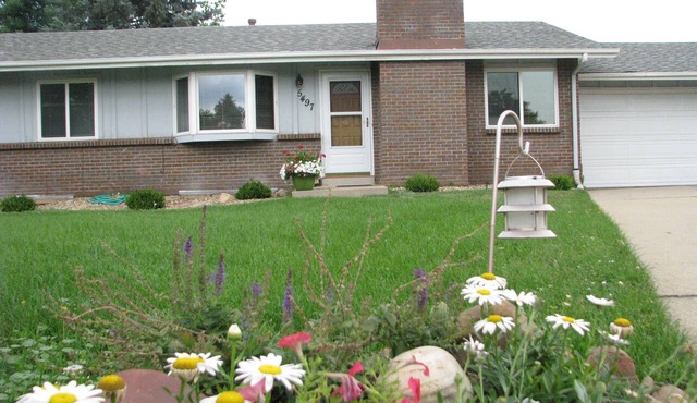 Four bedroom family home on cul de sac near East Boulder Rec Centre -