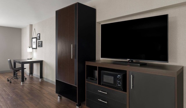 Four Points by Sheraton Rock Springs