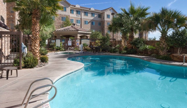 Free Breakfast. Hot Tub. An Outdoor Adventure!