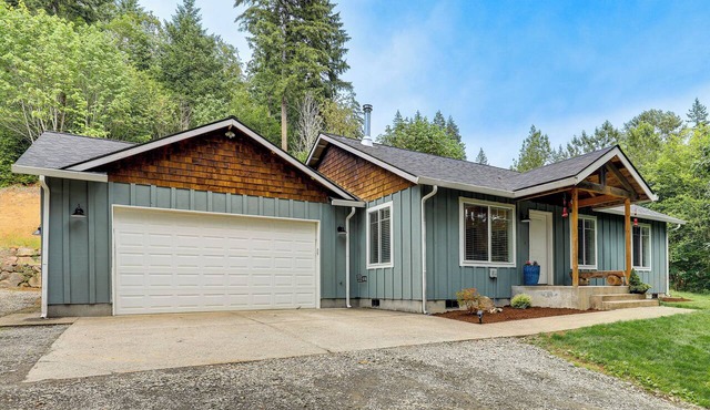 Gateway to Mt St Helens! Home Near Yale Lake