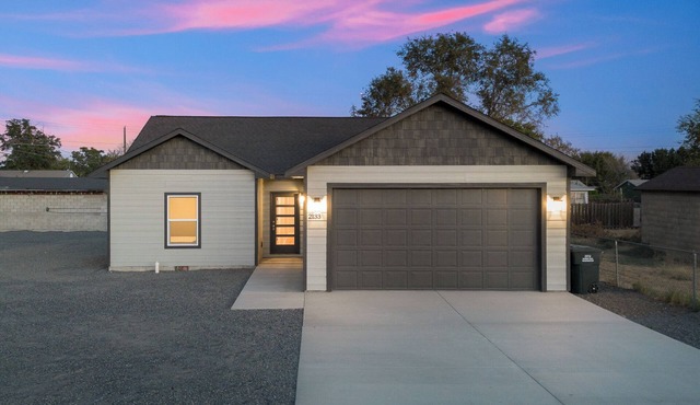 Gorgeous 3-bedroom house with AC in pleasant Moses Lake