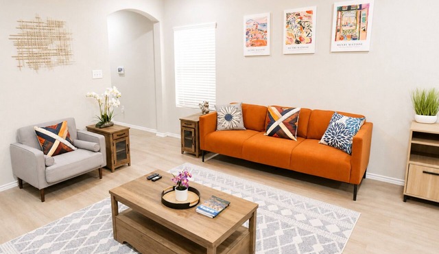 [GS] 3BR+3BR I 2 Kitchens I Two Adjacent Townhomes I Brand New & Family-Friendly