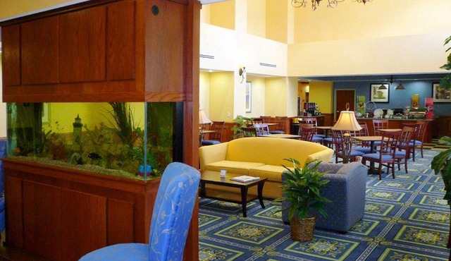 Hampton Inn Dallas-Rockwall